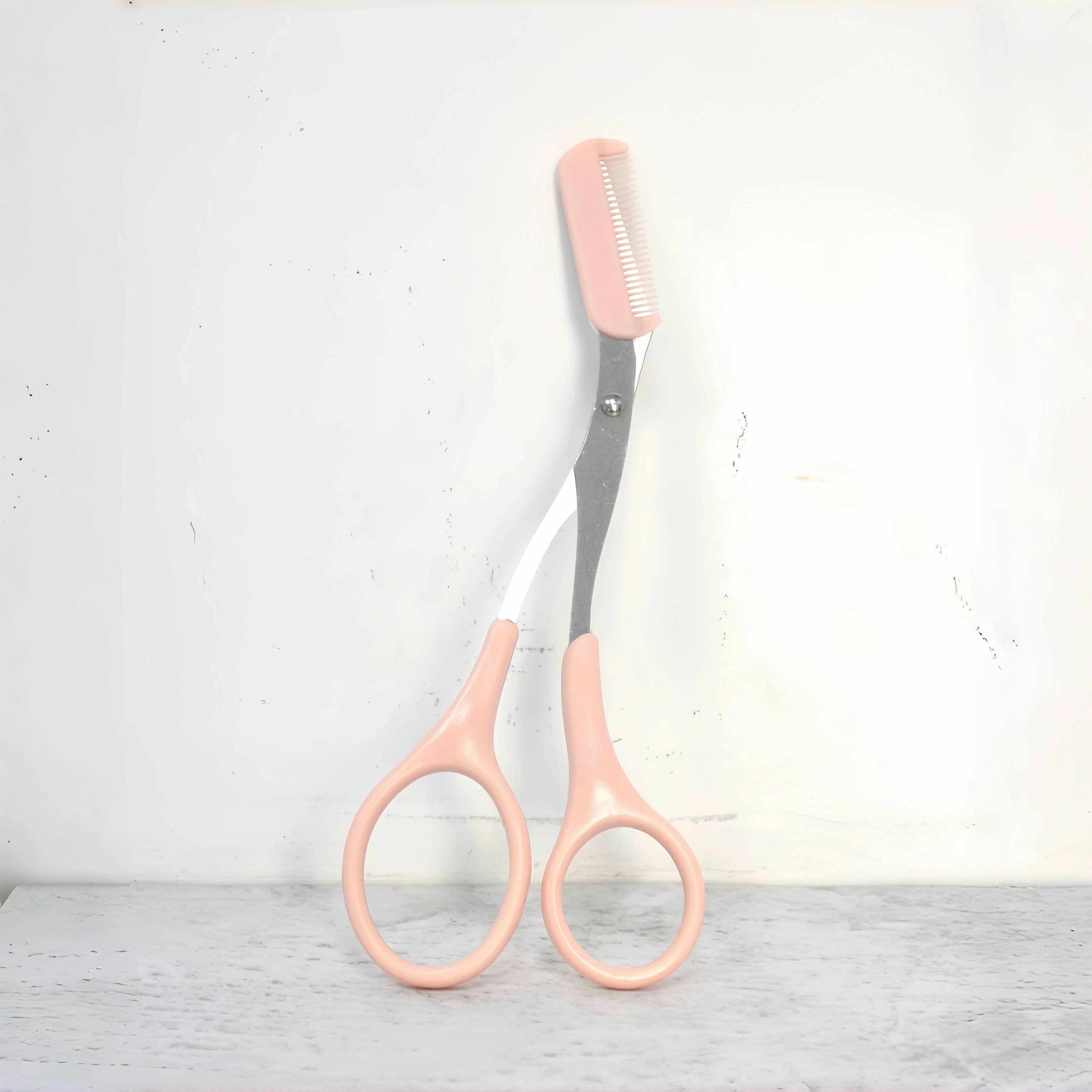 Pink Eyebrow Trimming Scissors – Precise Grooming Tool
